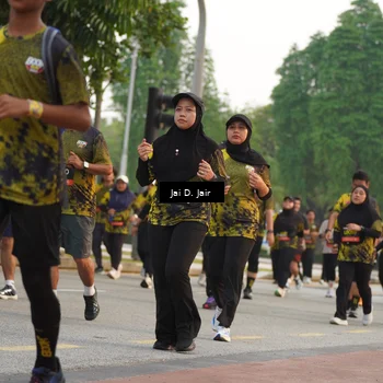Runner Photo 6793657