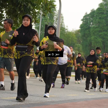 Runner Photo 6793660