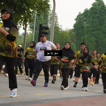 Runner Photo 6793669