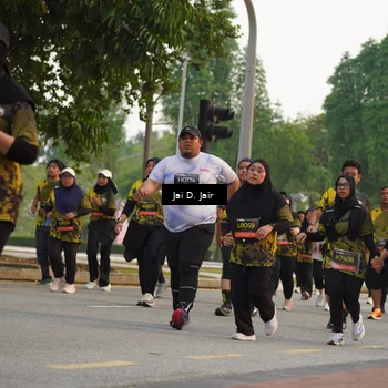 Runner Photo 6793689