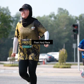 Runner Photo 6793714