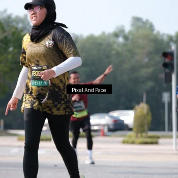 Runner Photo 6793717