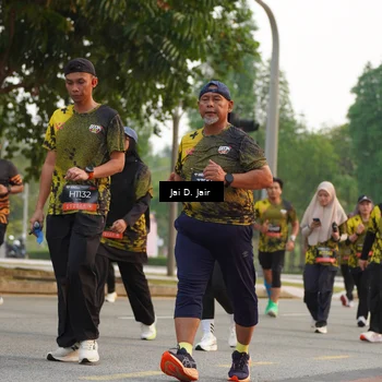 Runner Photo 6793738