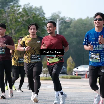 Runner Photo 6793747