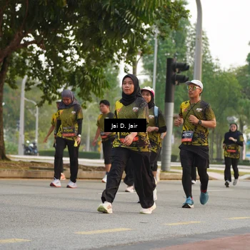 Runner Photo 6793764