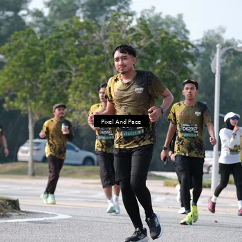 Runner Photo 6793774
