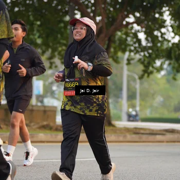 Runner Photo 6793784