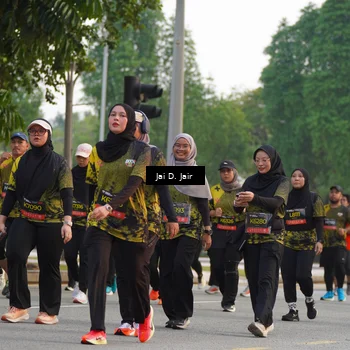 Runner Photo 6793819