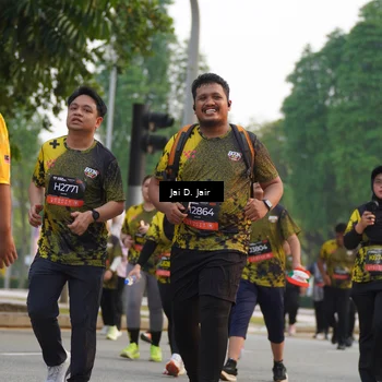 Runner Photo 6793854