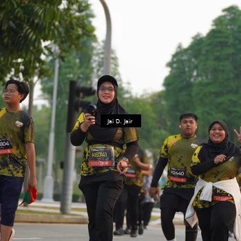 Runner Photo 6793871