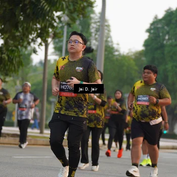 Runner Photo 6793888