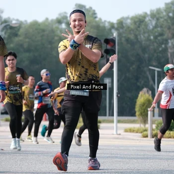 Runner Photo 6794024
