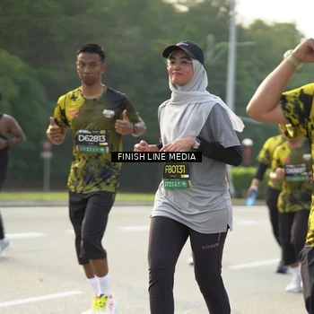 Runner Photo 6794032