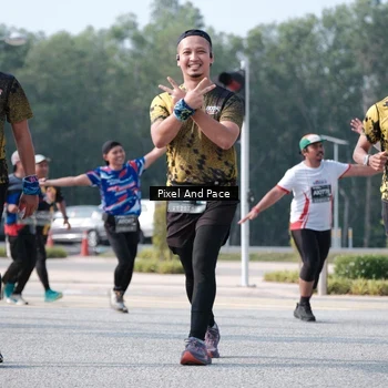 Runner Photo 6794036