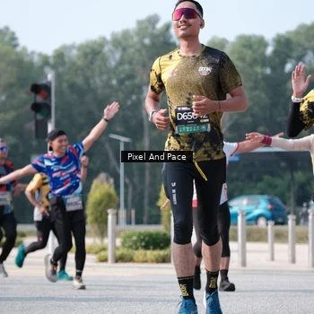 Runner Photo 6794040