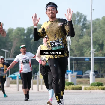 Runner Photo 6794069