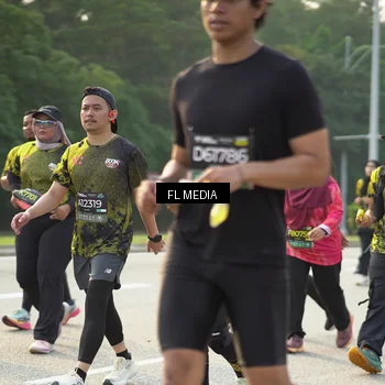 Runner Photo 6794073