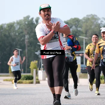 Runner Photo 6794099