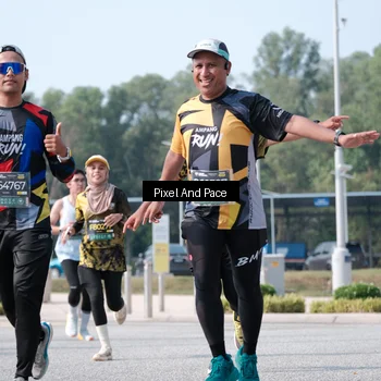 Runner Photo 6794125