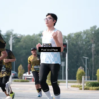Runner Photo 6794165
