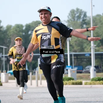 Runner Photo 6794170