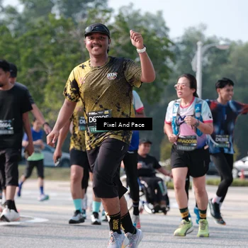 Runner Photo 6794193