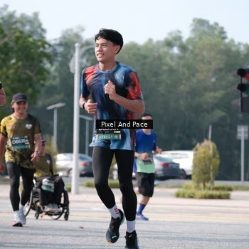 Runner Photo 6794235