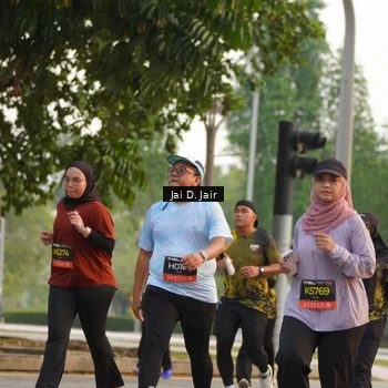 Runner Photo 6794239