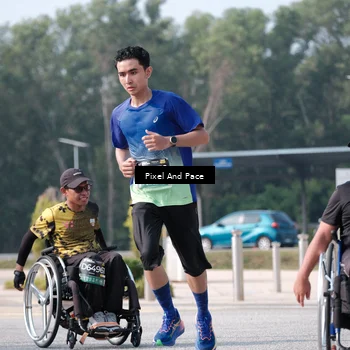Runner Photo 6794256
