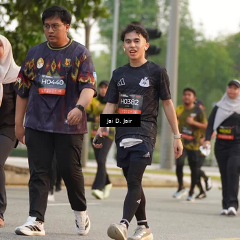 Runner Photo 6794374