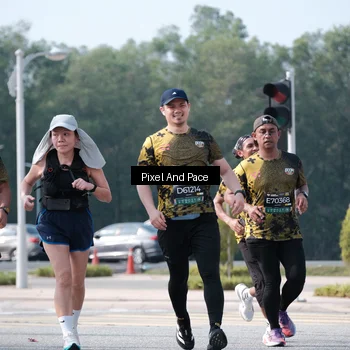 Runner Photo 6794378