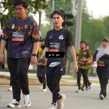 Runner Photo 6794381