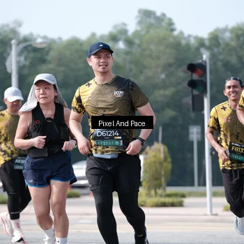 Runner Photo 6794393
