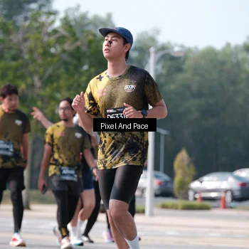 Runner Photo 6794403