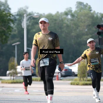 Runner Photo 6794425