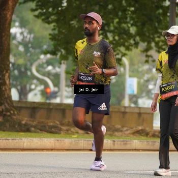 Runner Photo 6794441