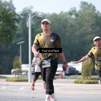 Runner Photo 6794444