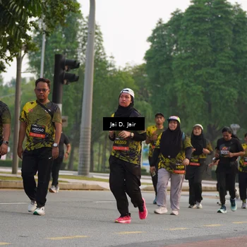 Runner Photo 6794477