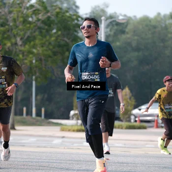 Runner Photo 6794480
