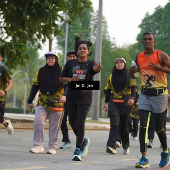 Runner Photo 6794499