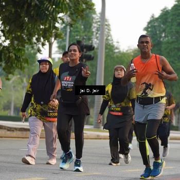 Runner Photo 6794501