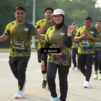 Runner Photo 6794563