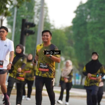 Runner Photo 6794601