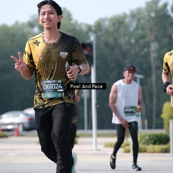 Runner Photo 6794603
