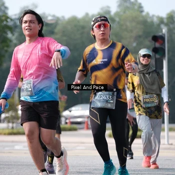 Runner Photo 6794610