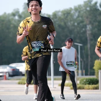 Runner Photo 6794615