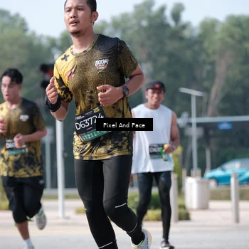 Runner Photo 6794631
