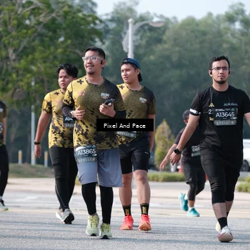 Runner Photo 6794674