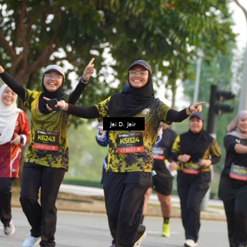 Runner Photo 6794676