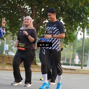 Runner Photo 6794702